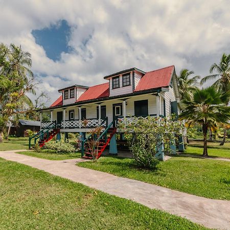Plantage Resort Frederiksdorp باراماريبو المظهر الخارجي الصورة